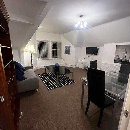No 5 - Large 1 Bed Near Sefton Park And Lark Lane Daire Liverpool Dış mekan fotoğraf