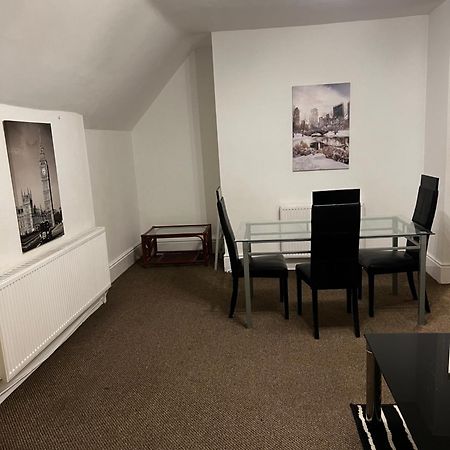 No 5 - Large 1 Bed Near Sefton Park And Lark Lane Daire Liverpool Dış mekan fotoğraf