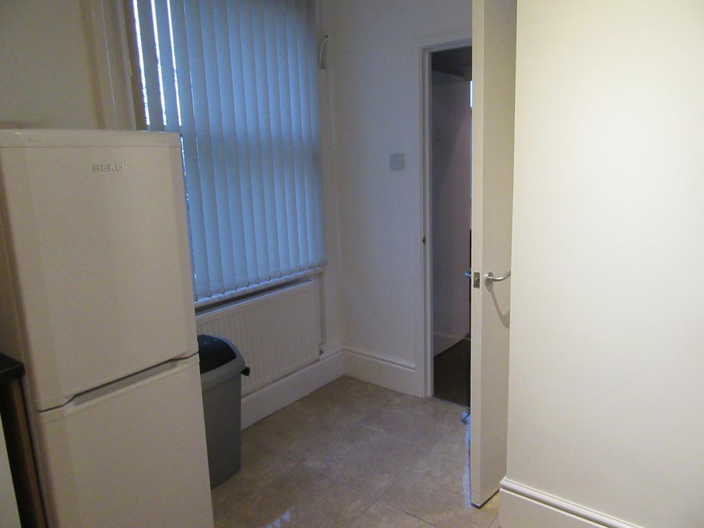 No 5 - Large 1 Bed Near Sefton Park And Lark Lane Daire Liverpool Dış mekan fotoğraf